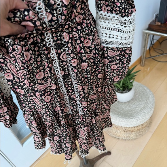 Miss June - Picture 4 of 10